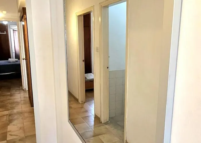 Retro Art&mirrors Molos Appartamento