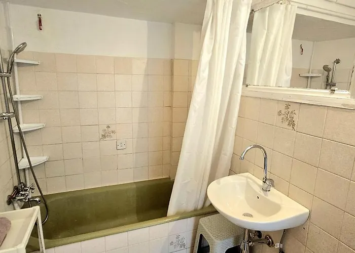 Retro Art&mirrors Molos Appartamento Limisso