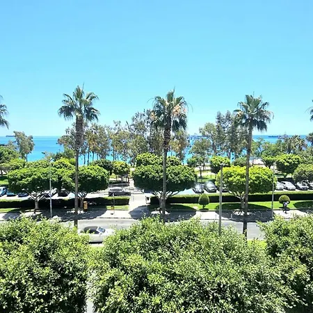 Retro Art And Mirrors Molos *